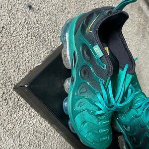 Vapormax sz8
